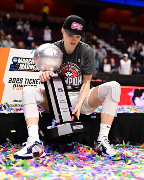 斯佩尔曼手感火热让教练组更信任周琦罚球回暖自家篮筐就是亲切