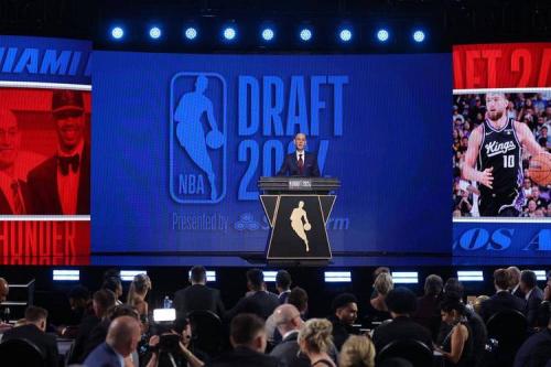 追梦：我是卡梅隆布泽尔的粉丝但我不会在迪班萨前选他