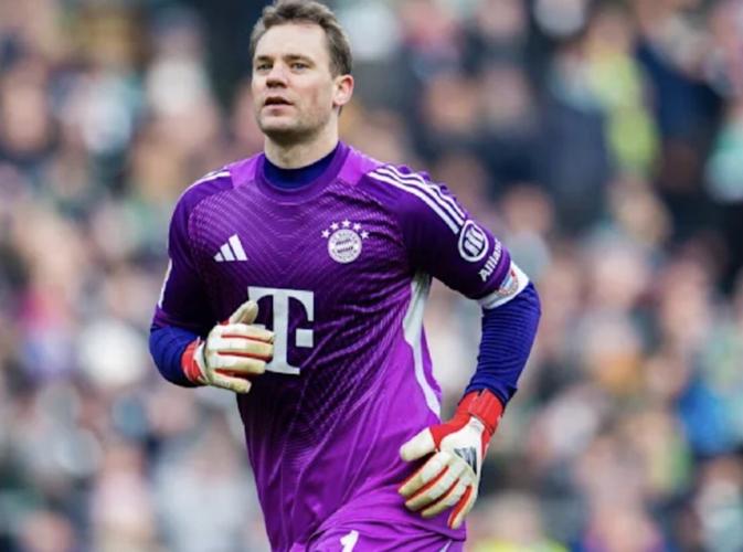 法尔克：若诺伊尔退役拜仁考虑签鲍曼球员是否接受替补有待观察