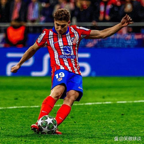 马卡：马竞准备给阿尔瓦雷斯涨薪至1000万欧，决定权在球员手中