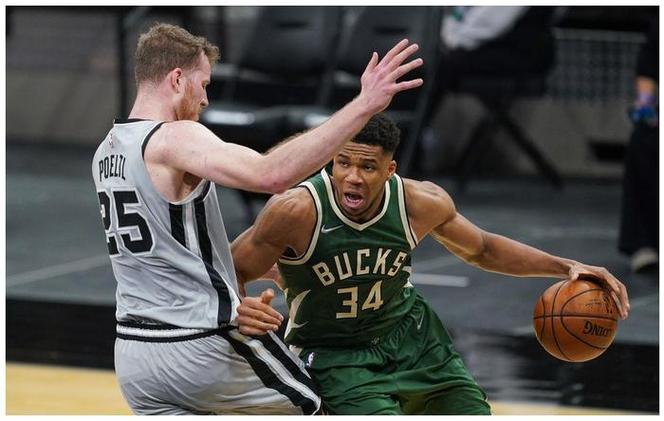 拼尽全力！凯尔盖伊21中10空砍全队最高30分外加6助