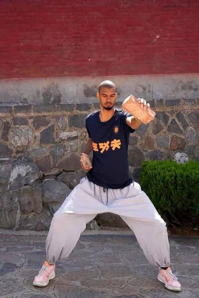 文班：NBA教练组的工作投入程度让我吃惊无论是强队还是弱队