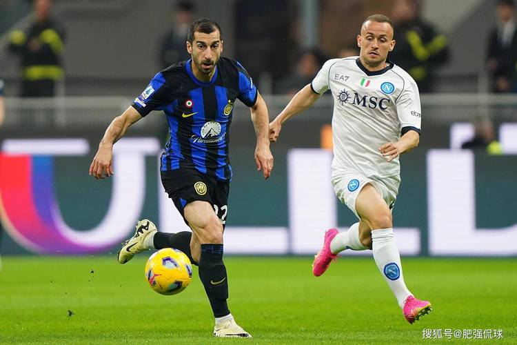 尤文球迷愤怒指责洛卡特利与敌同行，因为他在国家队期间与国米球员共享晚餐_意甲直播