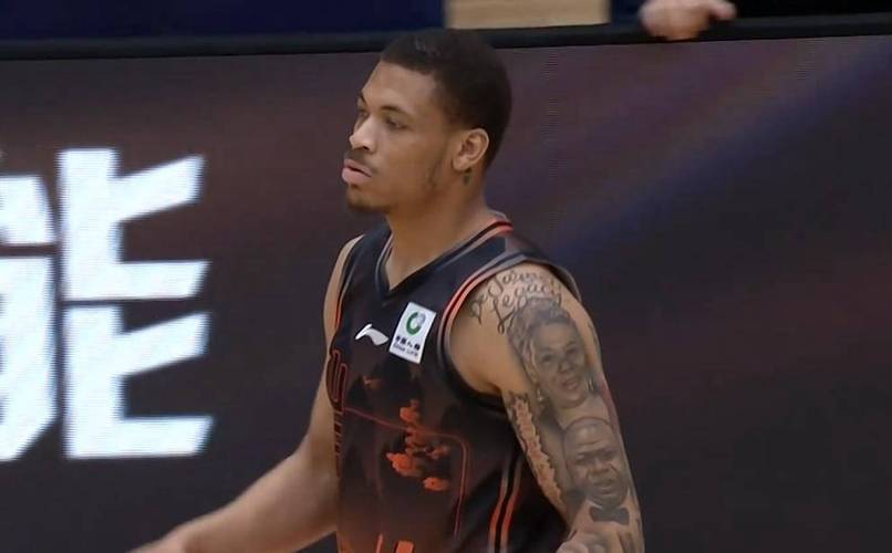 山东送天津8连败！约翰逊26+7斯蒂尔27+5林庭谦空砍34+5