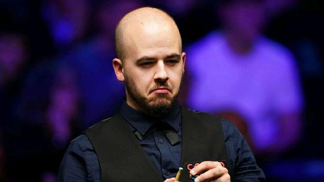 裁判正义执行！wayward首局直接被判负：打野选手迟到39分钟