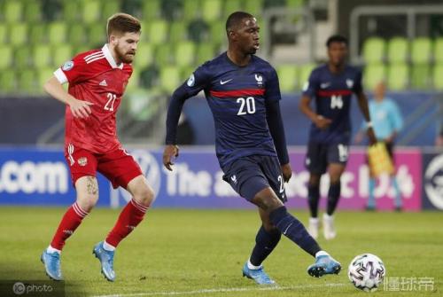 记者：安德烈科斯蒂奇转会费350万欧+450万欧奖金+二转分成